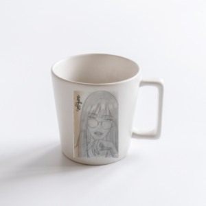 Taza ilustrada – Arte en cada momento (chica2)