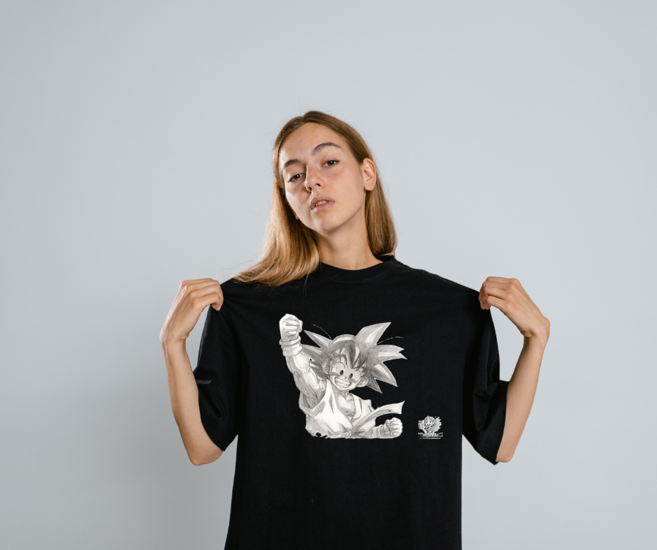 Camiseta Anime – Ilustración inspirada en el joven guerrero Saiyan - Image 2